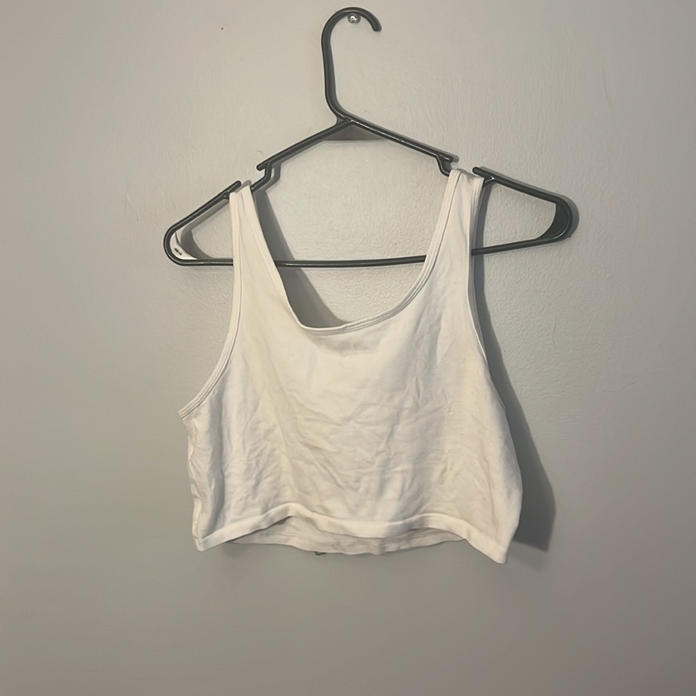 Wild Fable Cropped Tank - Picture 2 of 3